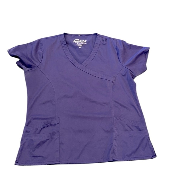 Mini Marilyn by Medichic purple nurses Scrub Top size 2X - Picture 1 of 4